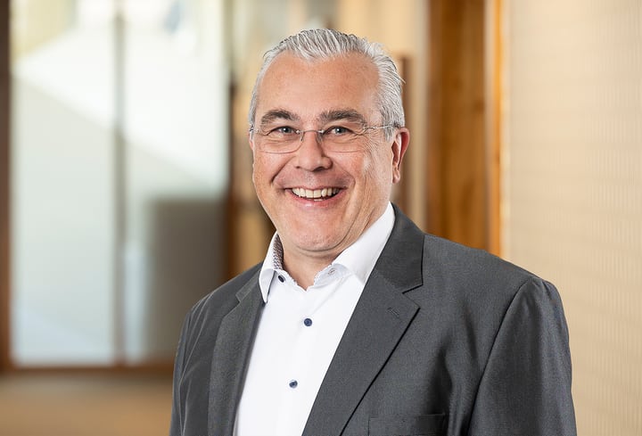 null Jürg Süess