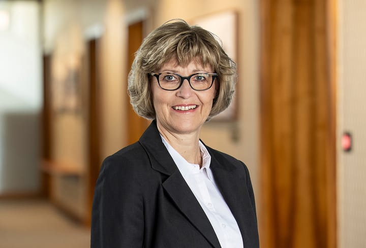 null Edith Walder