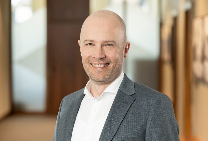 null Alexander Fellner